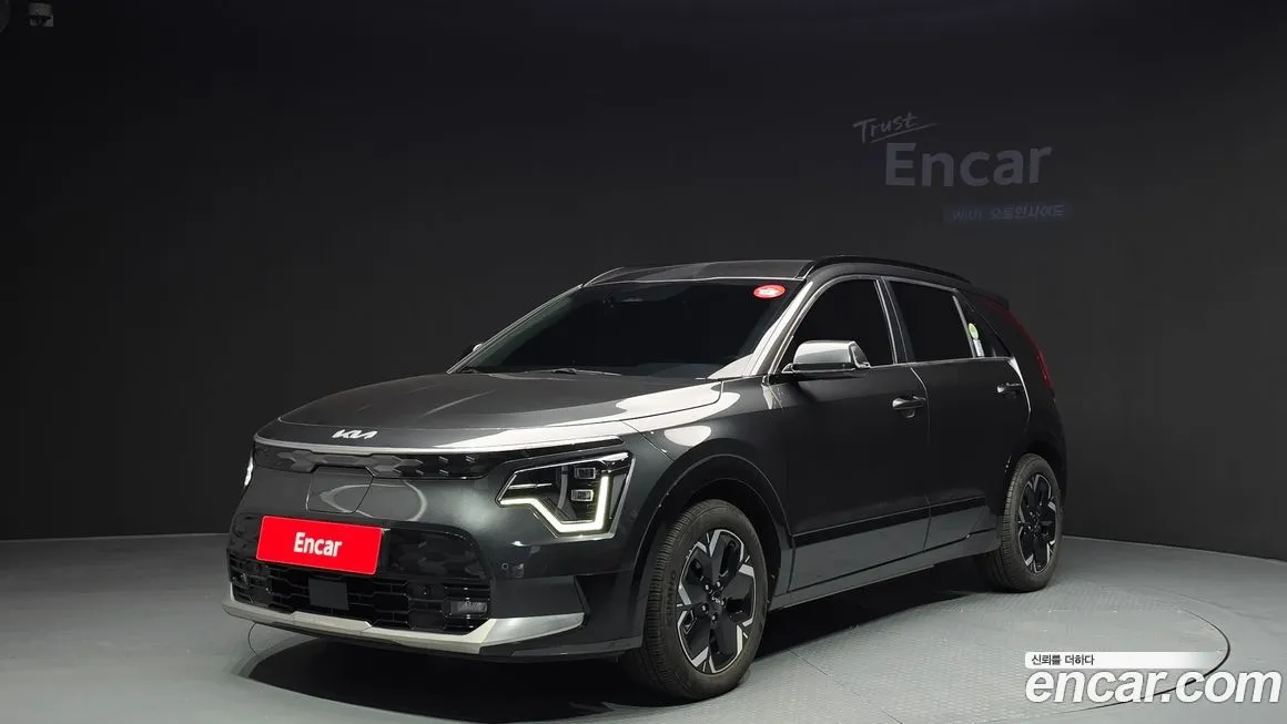 Kia Niro — фото 1
