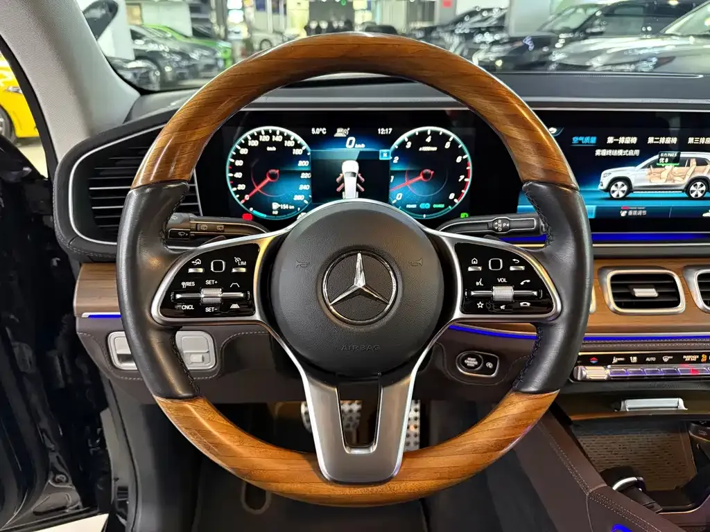 Mercedes-Benz GLS 2023 из CN, фото 8