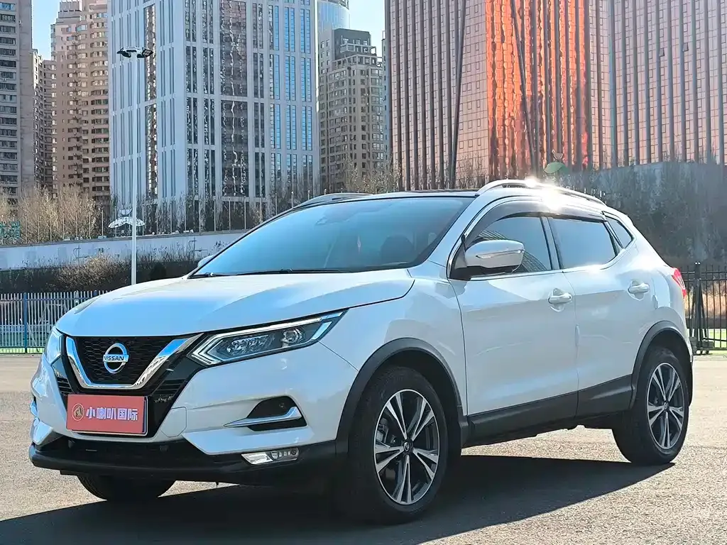 Nissan Qashqai — фото 2