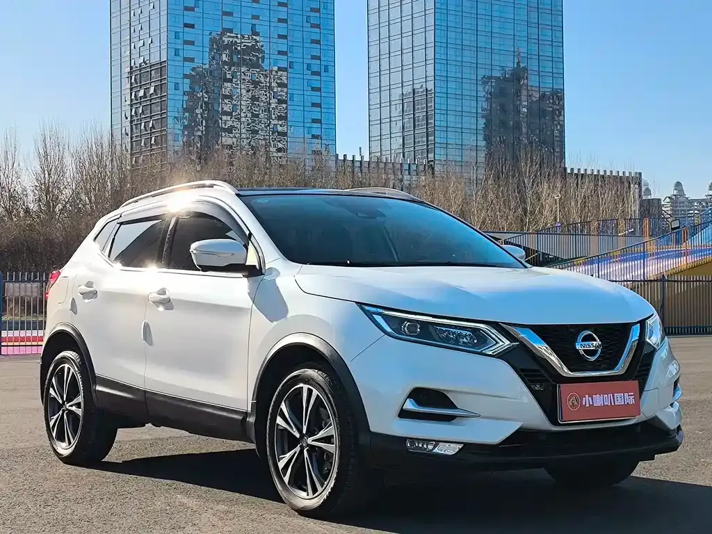 Nissan Qashqai — фото 4