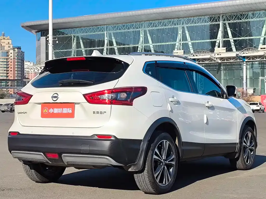 Nissan Qashqai — фото 6