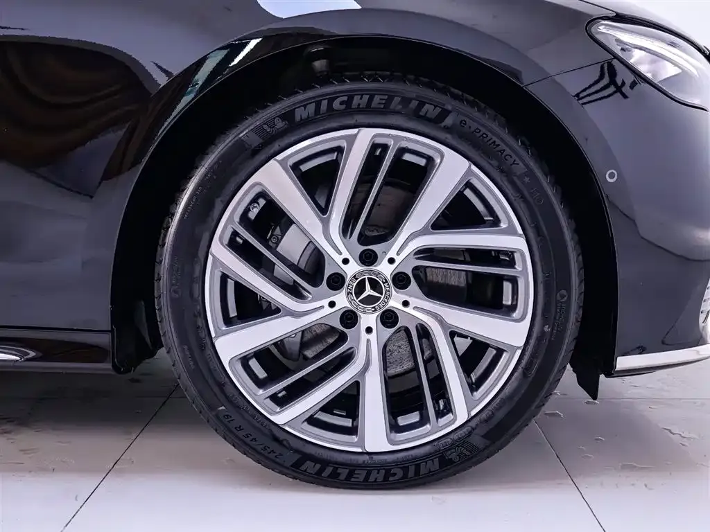 Mercedes-Benz E-Class 2025 из CN, фото 6