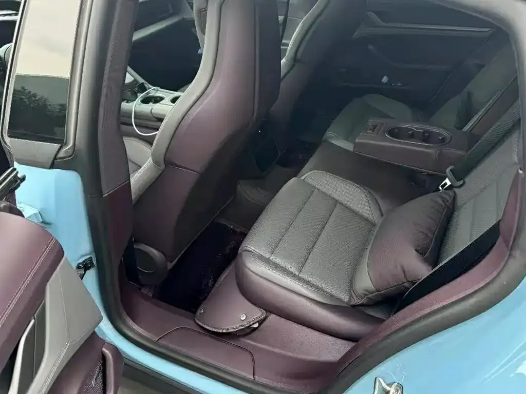 Porsche Taycan 2024 из CN, фото 7