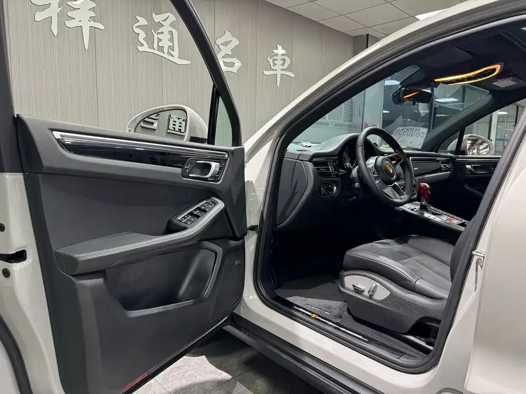 Porsche Macan 2022 из CN, фото 4