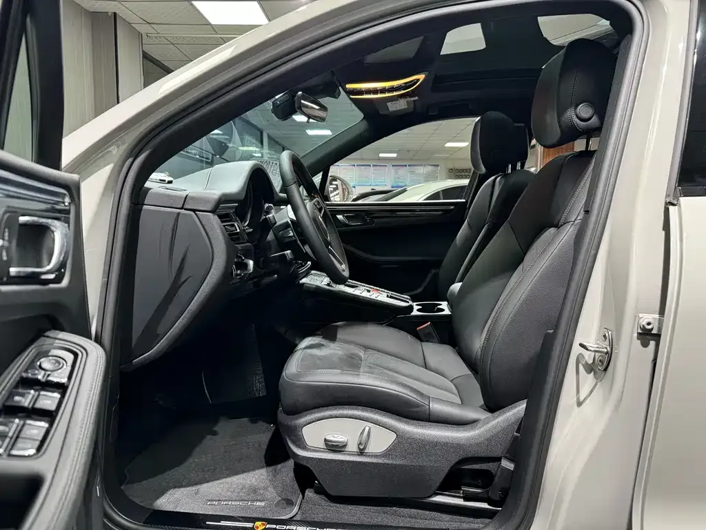 Porsche Macan 2022 из CN, фото 5