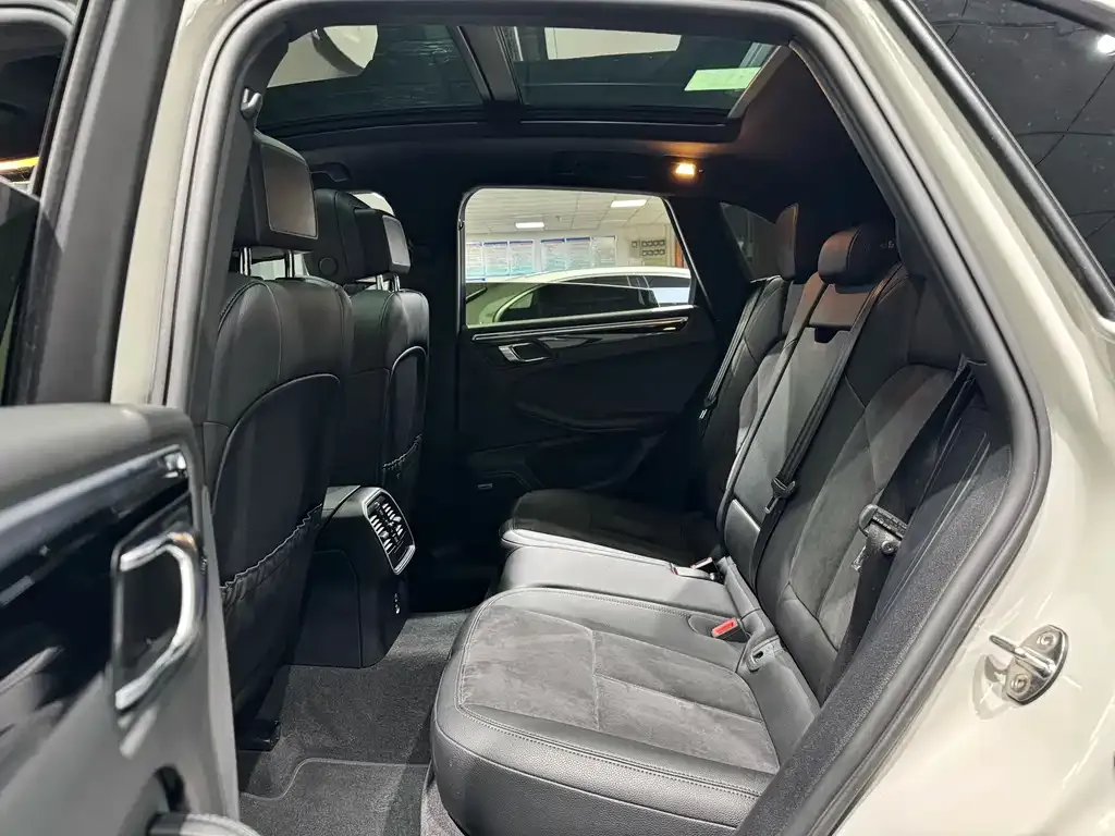 Porsche Macan 2022 из CN, фото 7