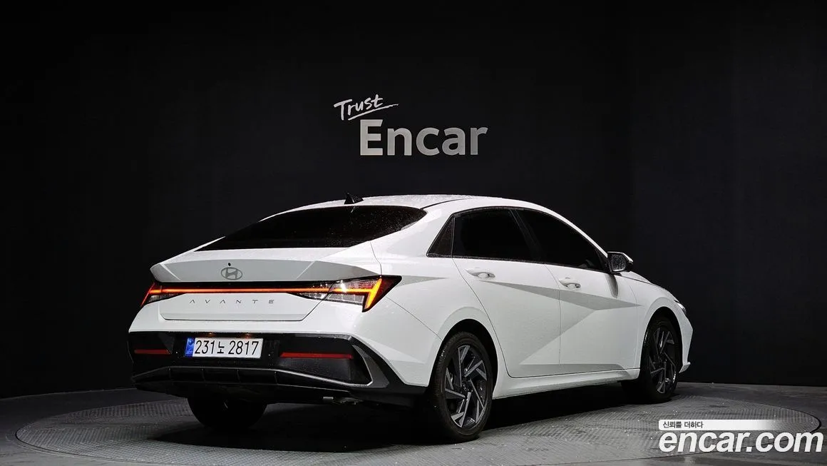 Hyundai AVANTE — фото 2