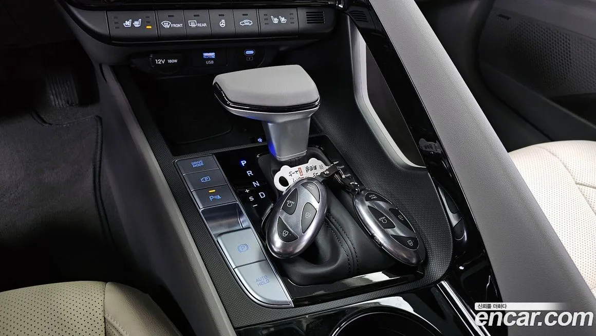 Hyundai AVANTE — фото 9