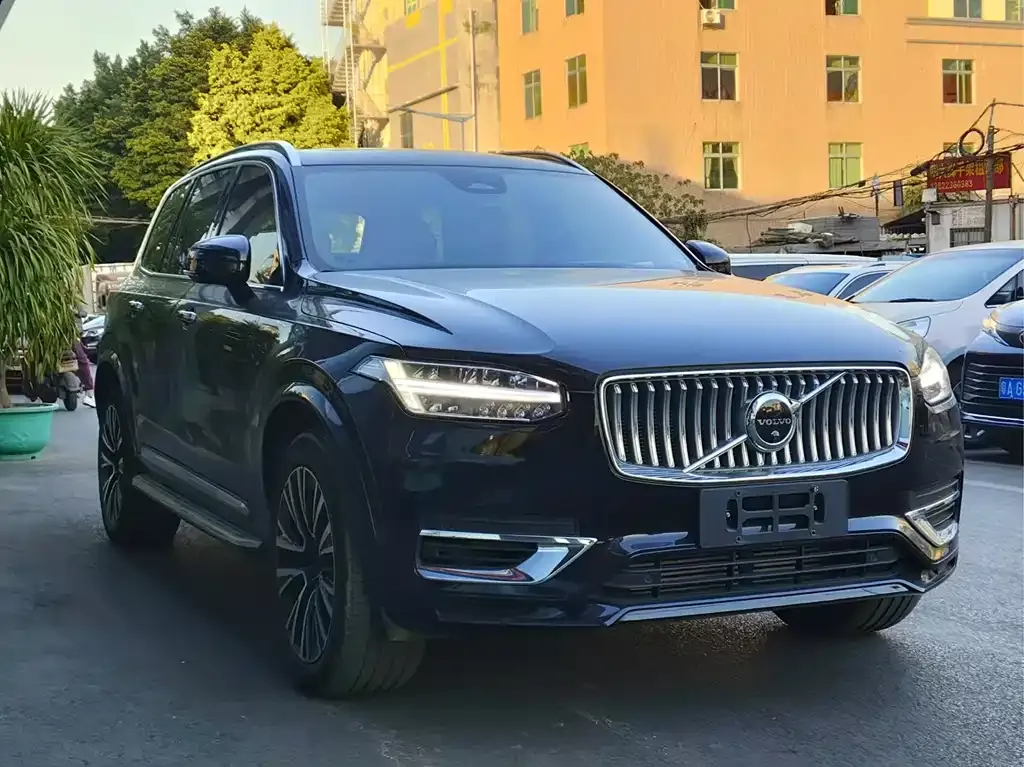 Volvo XC90 PHEV 2022 из CN, фото 3