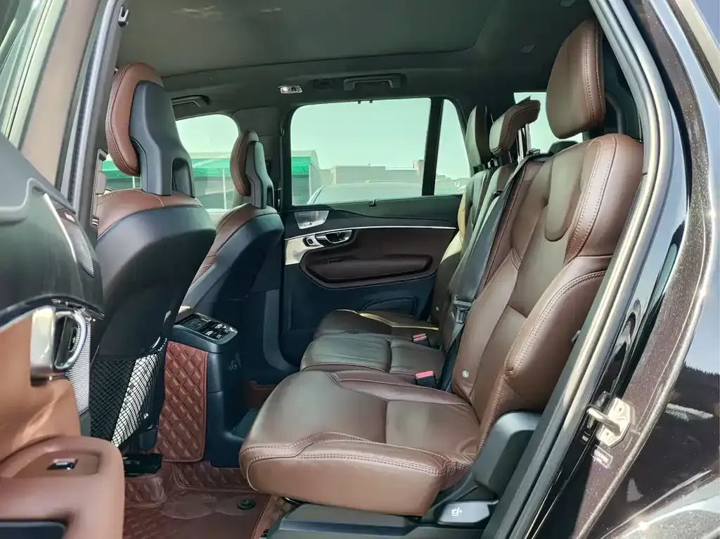 Volvo XC90 PHEV 2022 из CN, фото 5