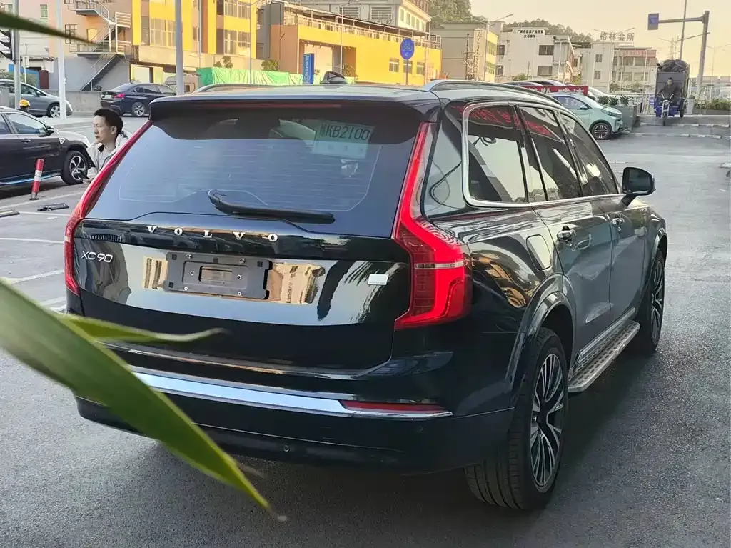 Volvo XC90 PHEV 2022 из CN, фото 7