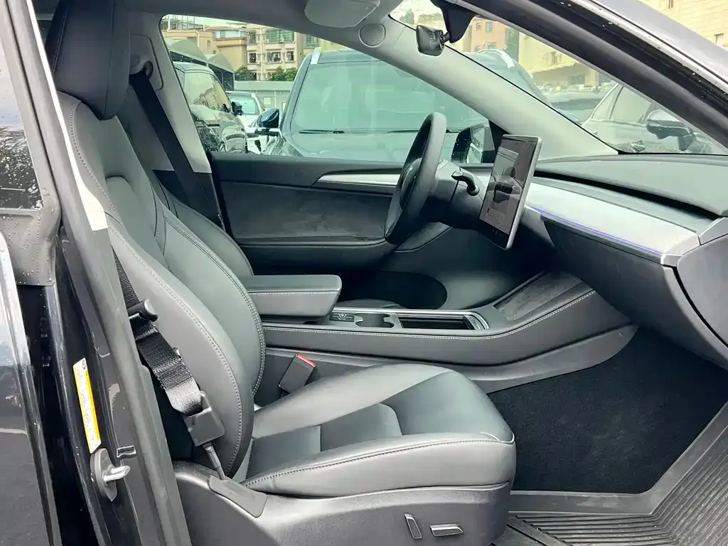 Tesla Model Y 2024 из CN, фото 9