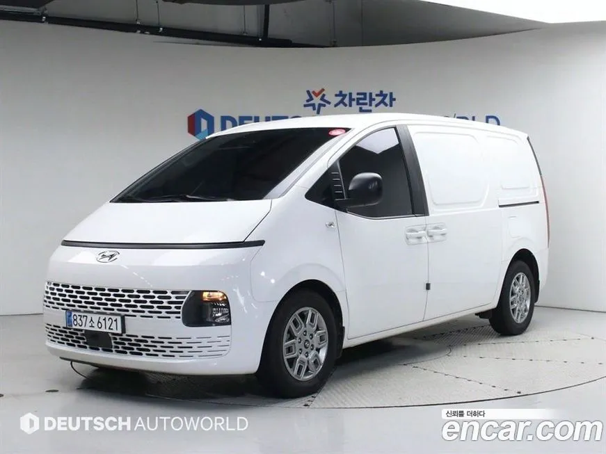 Hyundai Staria — фото 2