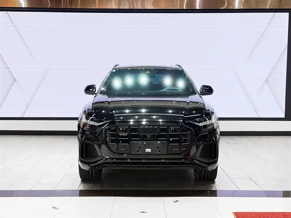 Audi Q8 2022 из CN, фото 5