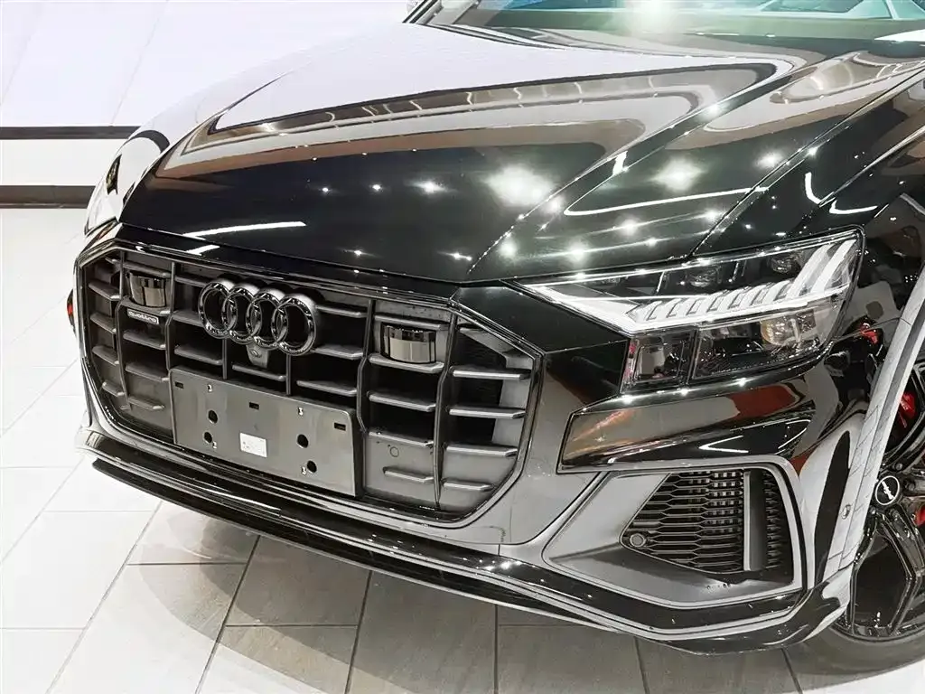 Audi Q8 2022 из CN, фото 6