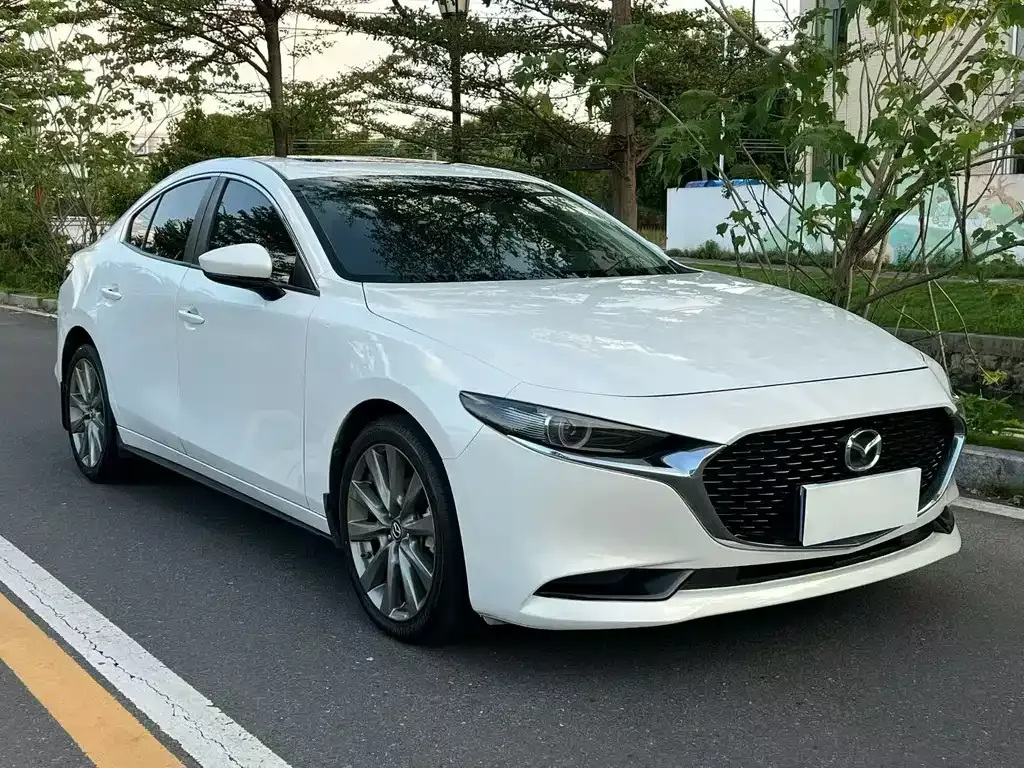 Mazda 3 Axela — фото 3