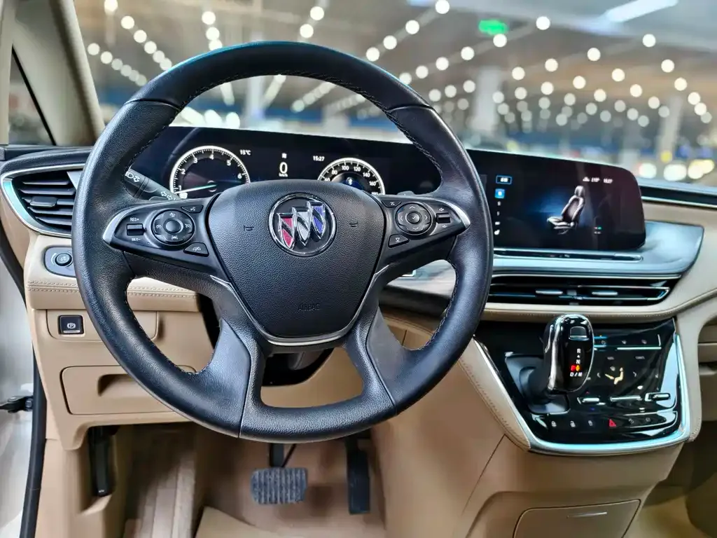 Buick GL8 2021 из CN, фото 10