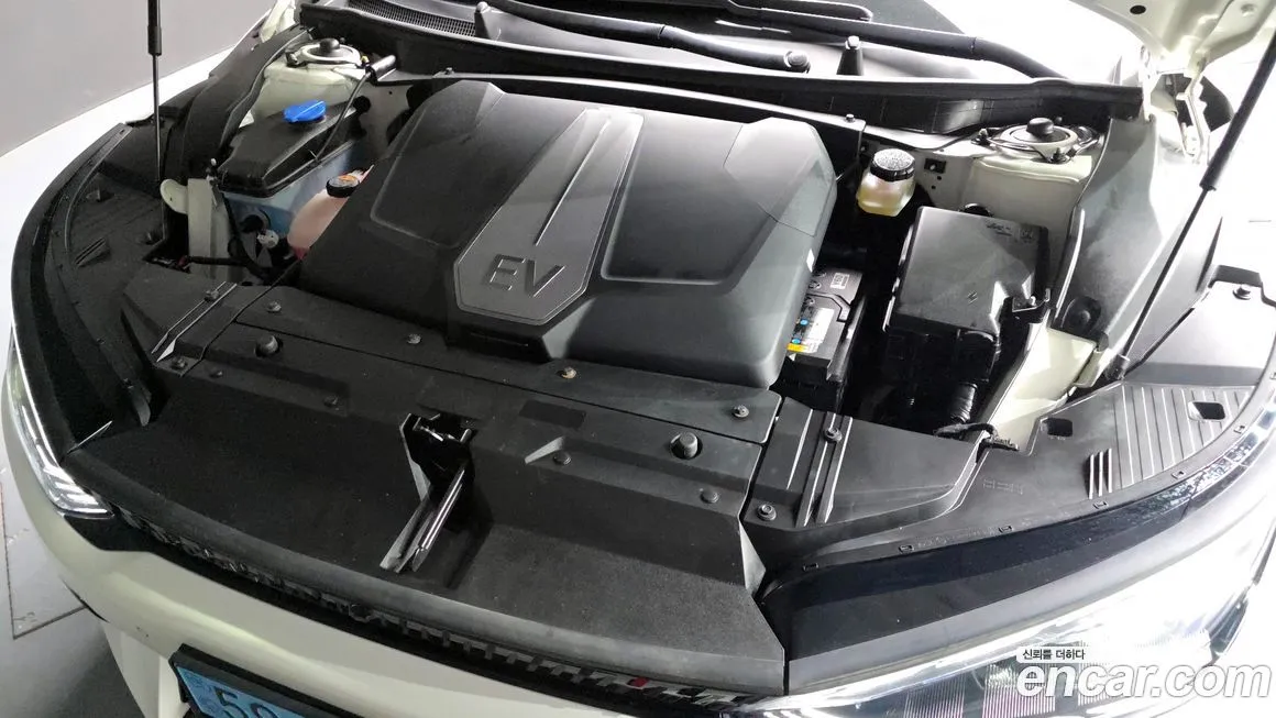 Kia EV6 — фото 6