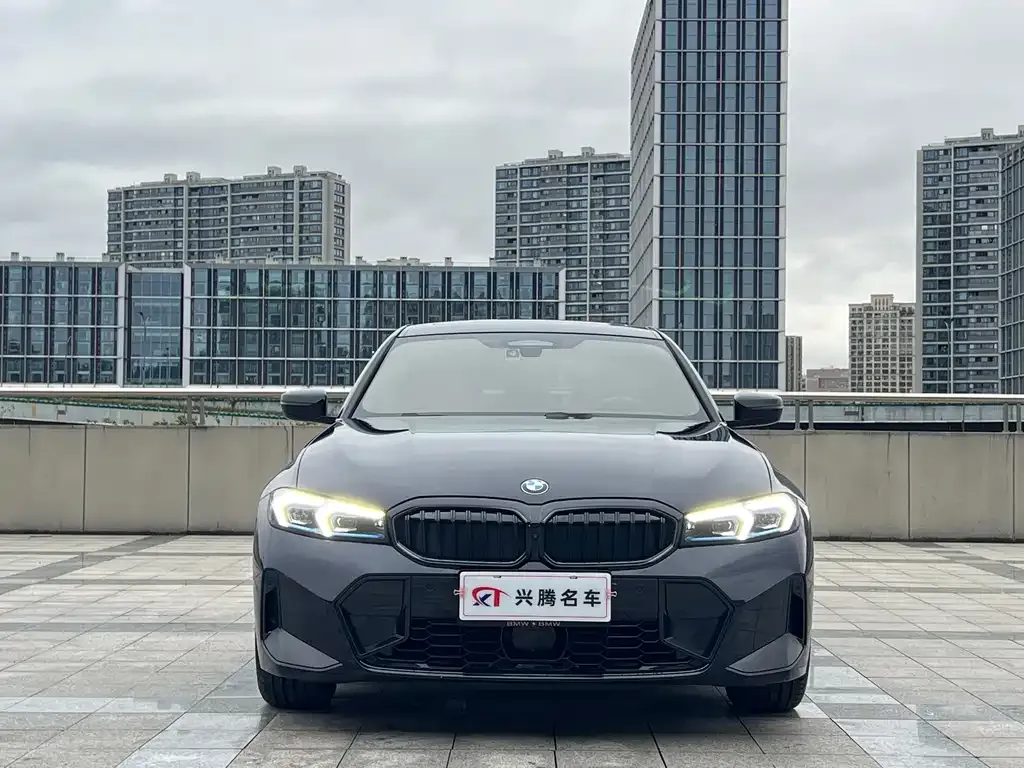 BMW 3 Series 2024 из CN, фото 2