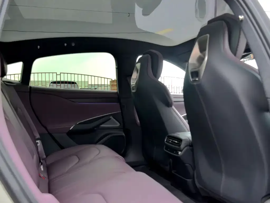 Xiaomi SU7 2024 из CN, фото 9