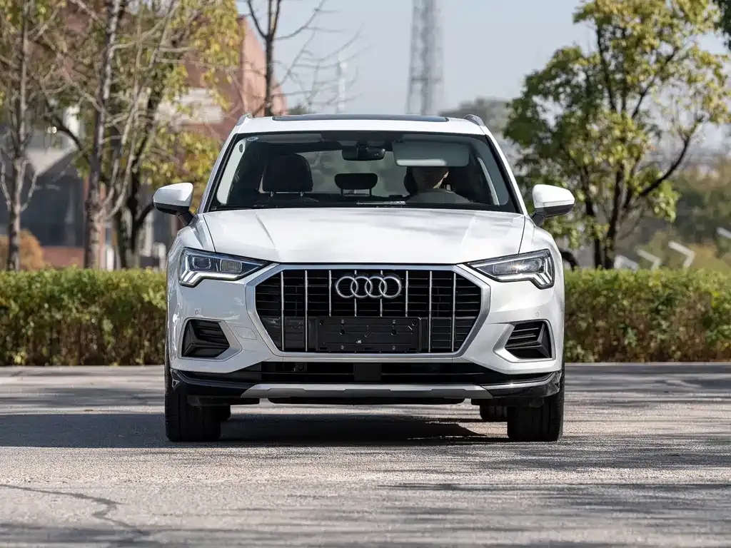 Audi Q3 — фото 4