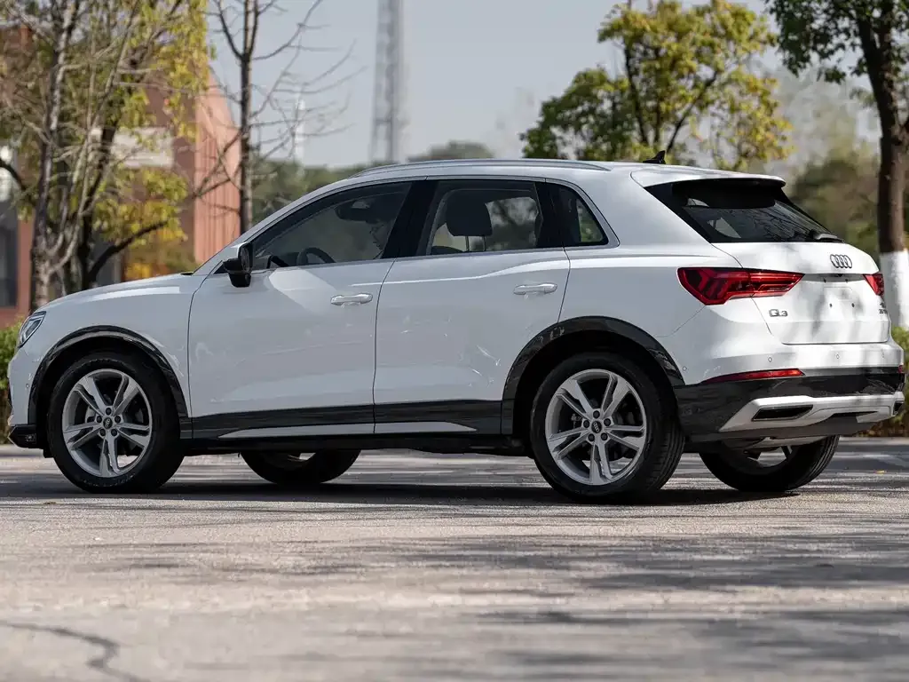 Audi Q3 — фото 7