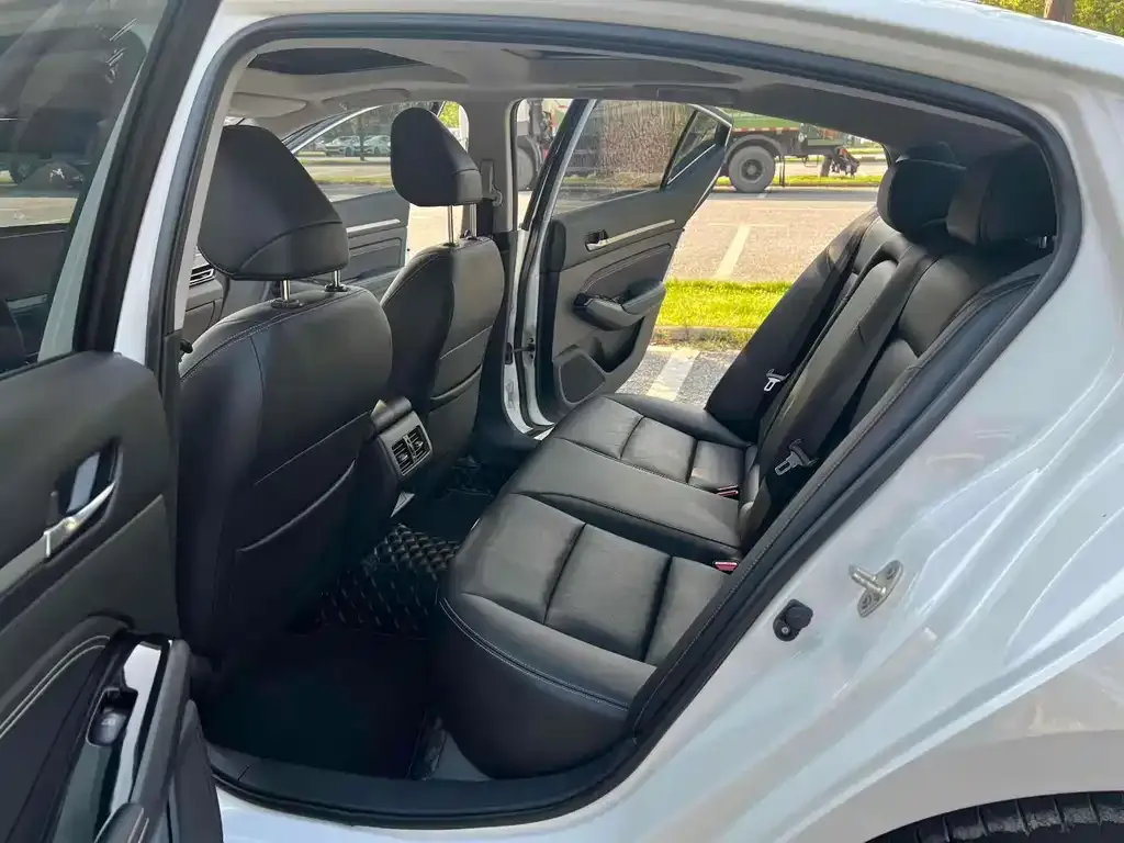 Nissan Teana 2023 из CN, фото 6