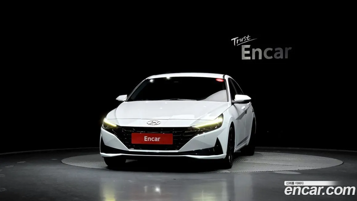 Hyundai AVANTE — фото 3