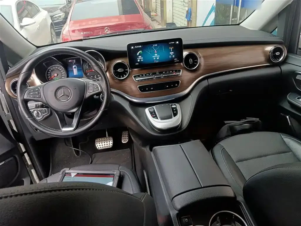 Mercedes-Benz V-Class 2022 из CN, фото 10