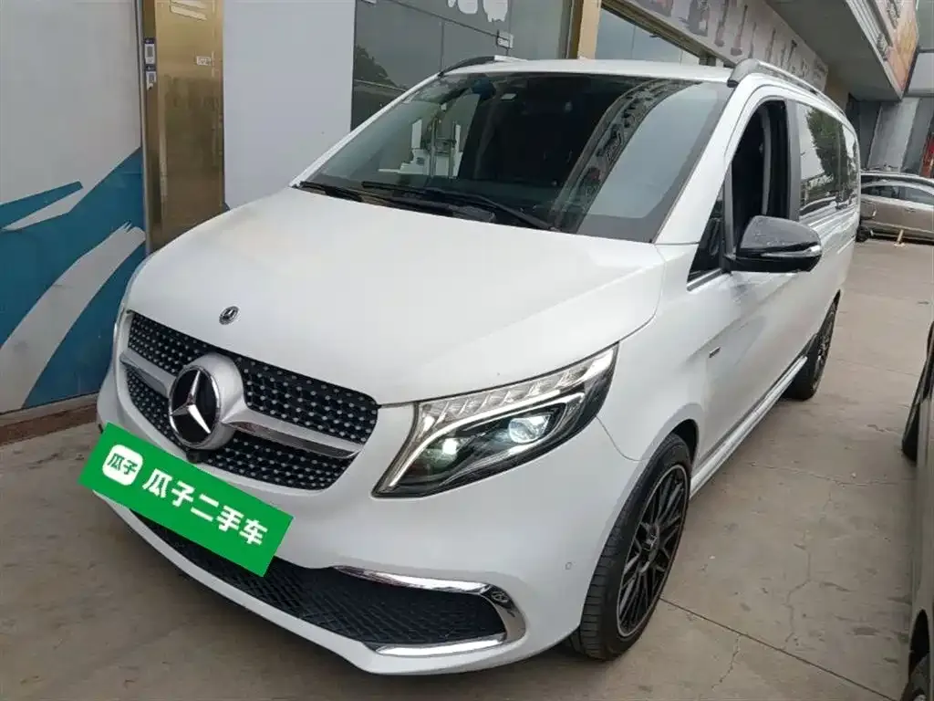 Mercedes-Benz V-Class 2022 из CN, фото 2