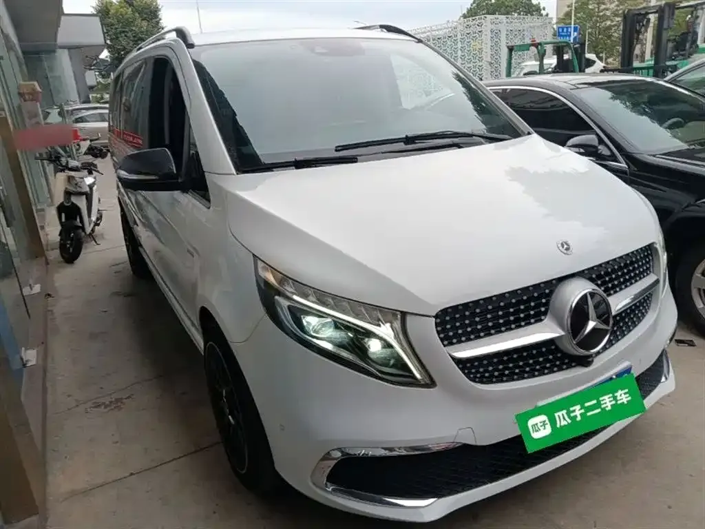 Mercedes-Benz V-Class 2022 из CN, фото 4