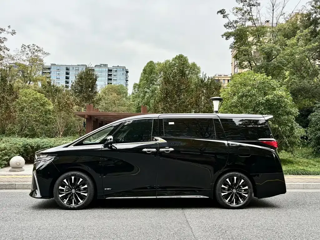 Toyota Alphard 2025 из CN, фото 3