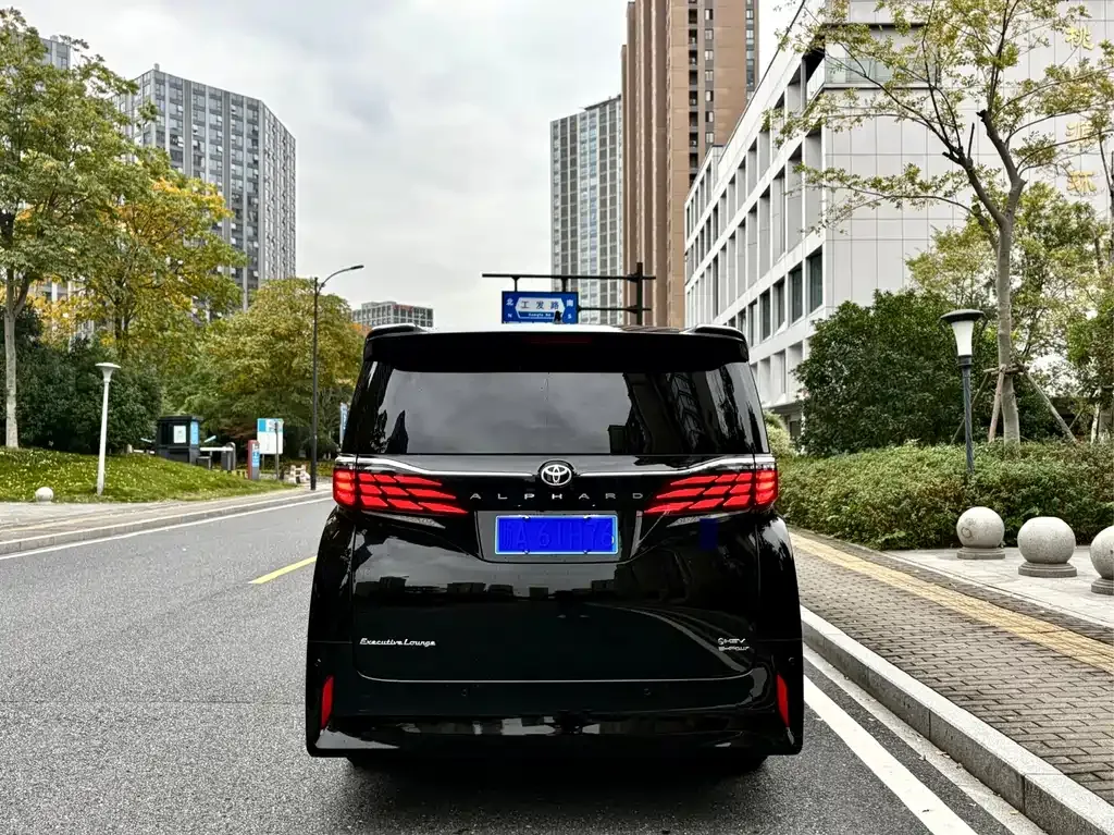 Toyota Alphard 2025 из CN, фото 5