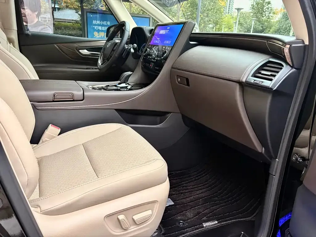 Toyota Alphard 2025 из CN, фото 9