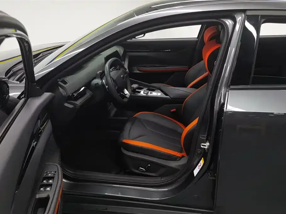 Changan UNI-V 2024 из CN, фото 9
