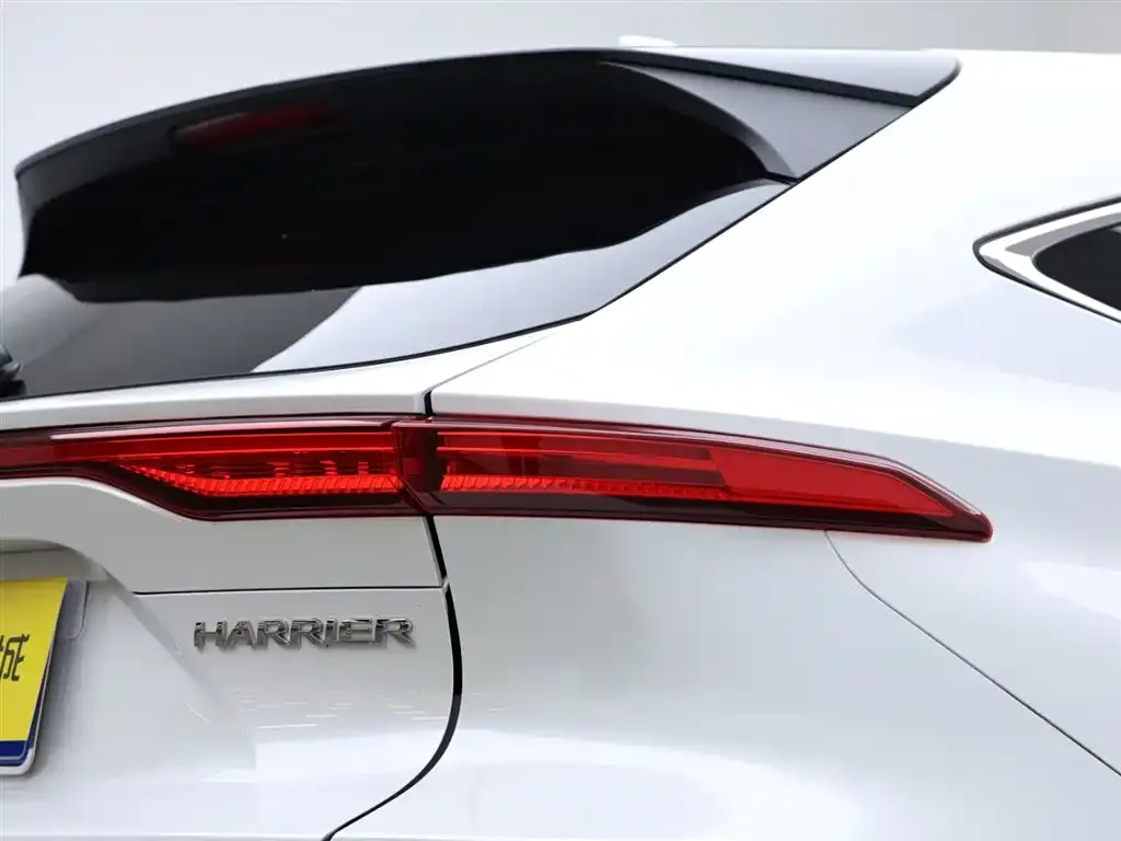 Toyota Harrier — фото 7