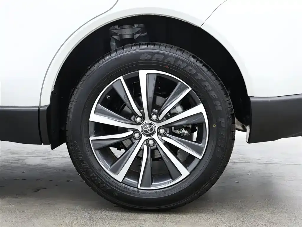 Toyota Harrier — фото 9
