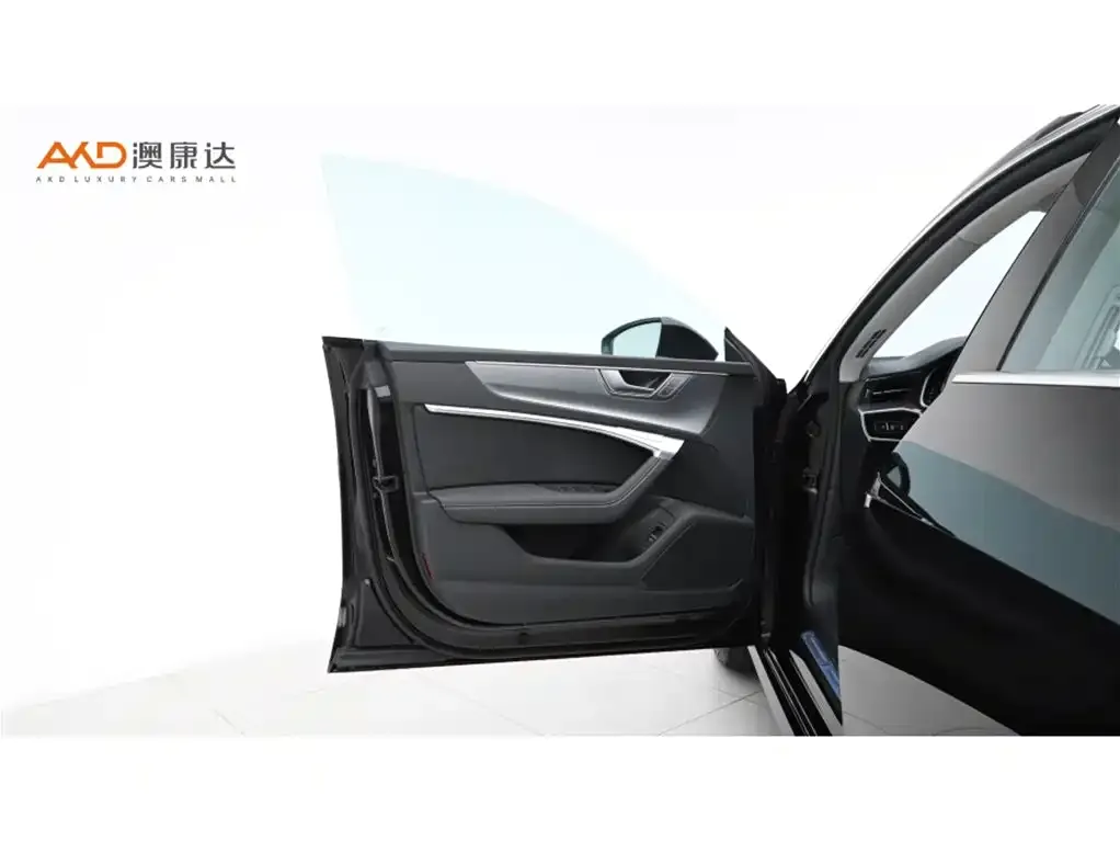 Audi A7L 2024 из CN, фото 10