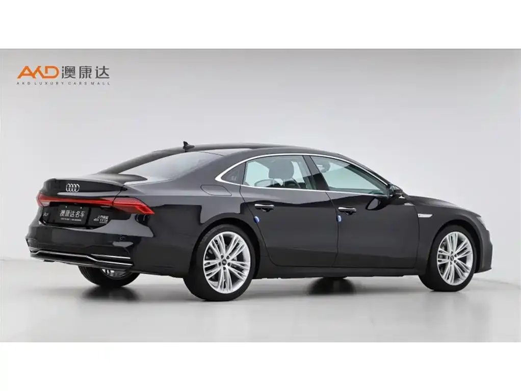 Audi A7L 2024 из CN, фото 3