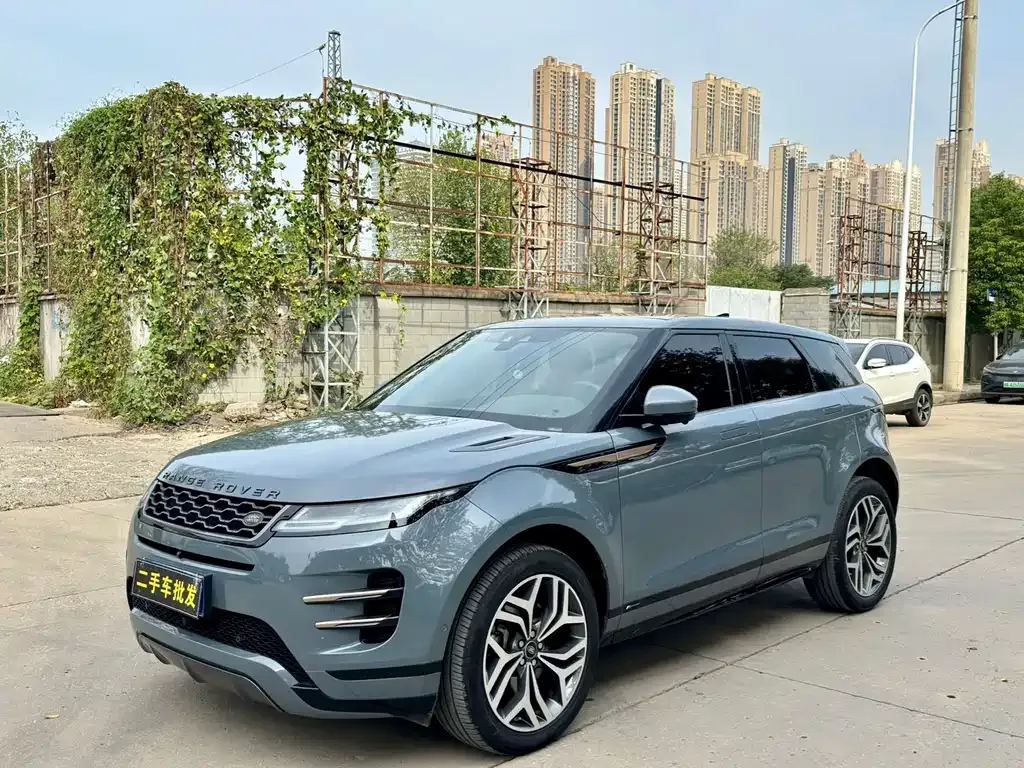 Land Rover Evoque — фото 1