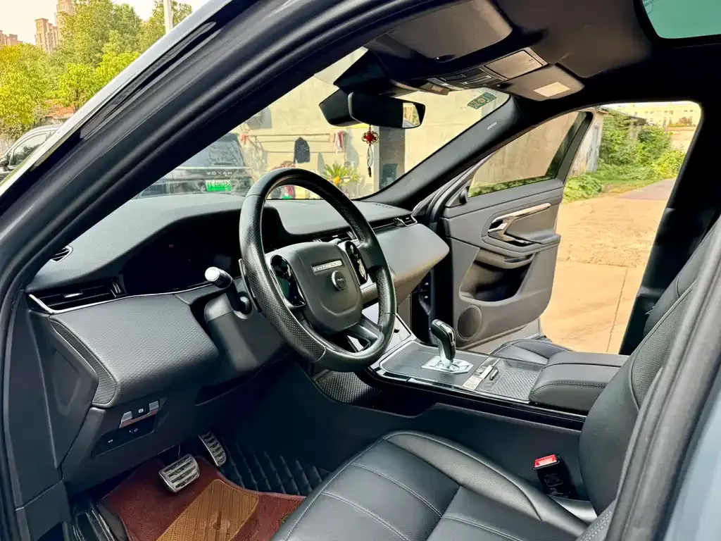 Land Rover Evoque — фото 4