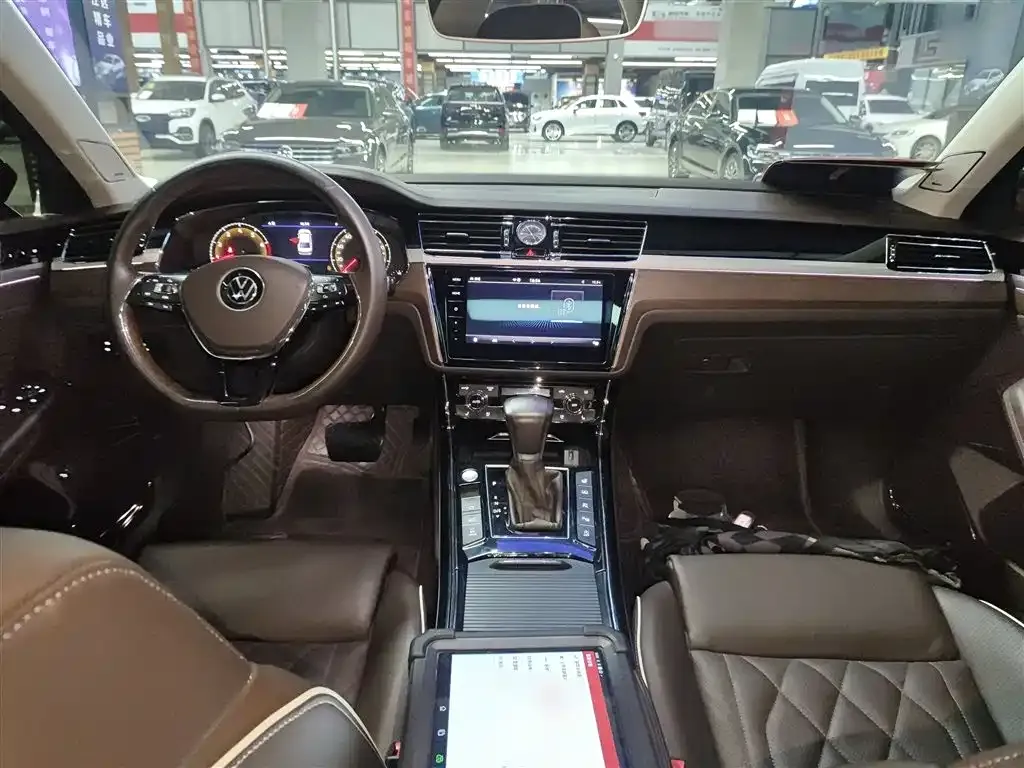 Volkswagen Phideon 2021 из CN, фото 10