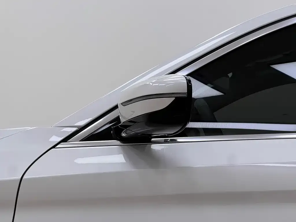 BMW 5 Series 2021 из CN, фото 10