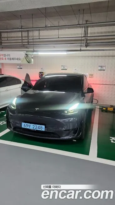 Tesla Model Y — фото 2