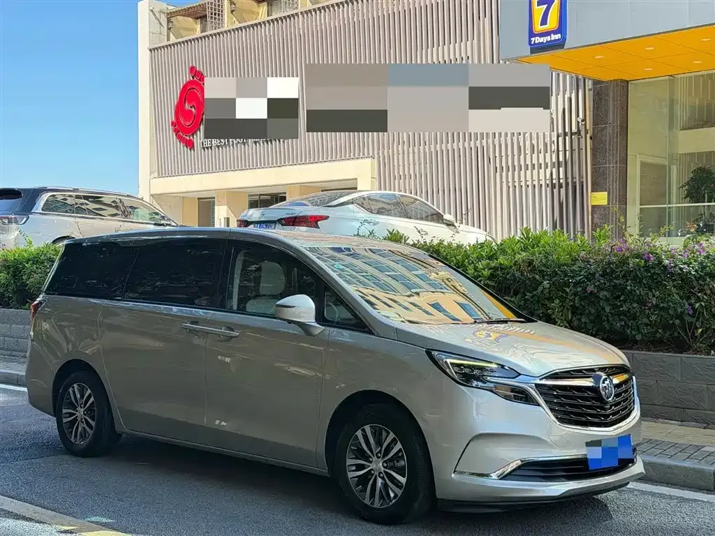 Buick GL8 — фото 3