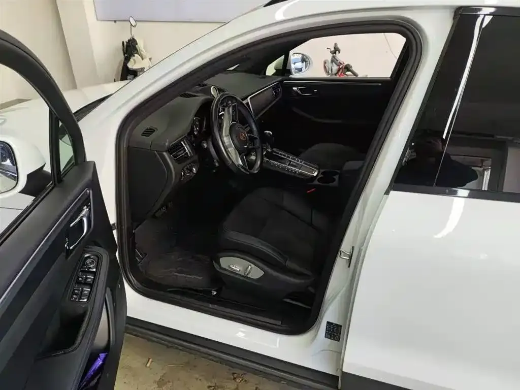 Porsche Macan 2022 из CN, фото 6