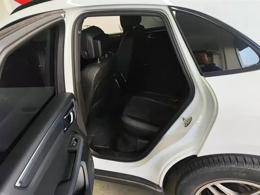 Porsche Macan 2022 из CN, фото 7