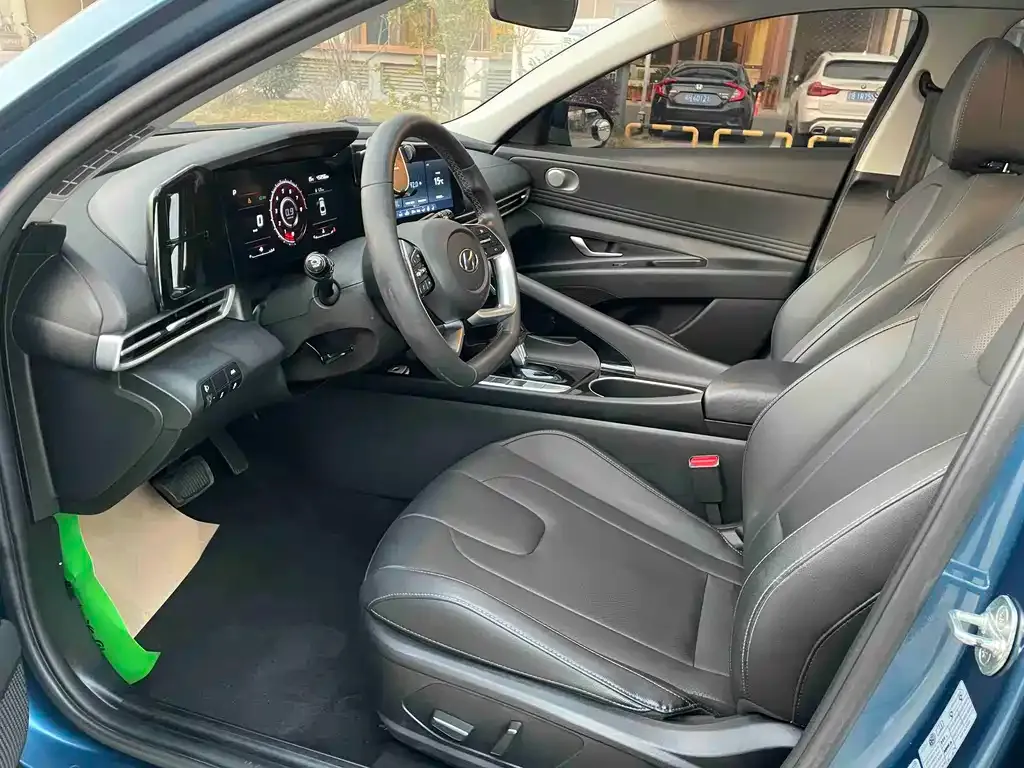 Hyundai Elantra 2021 из CN, фото 4