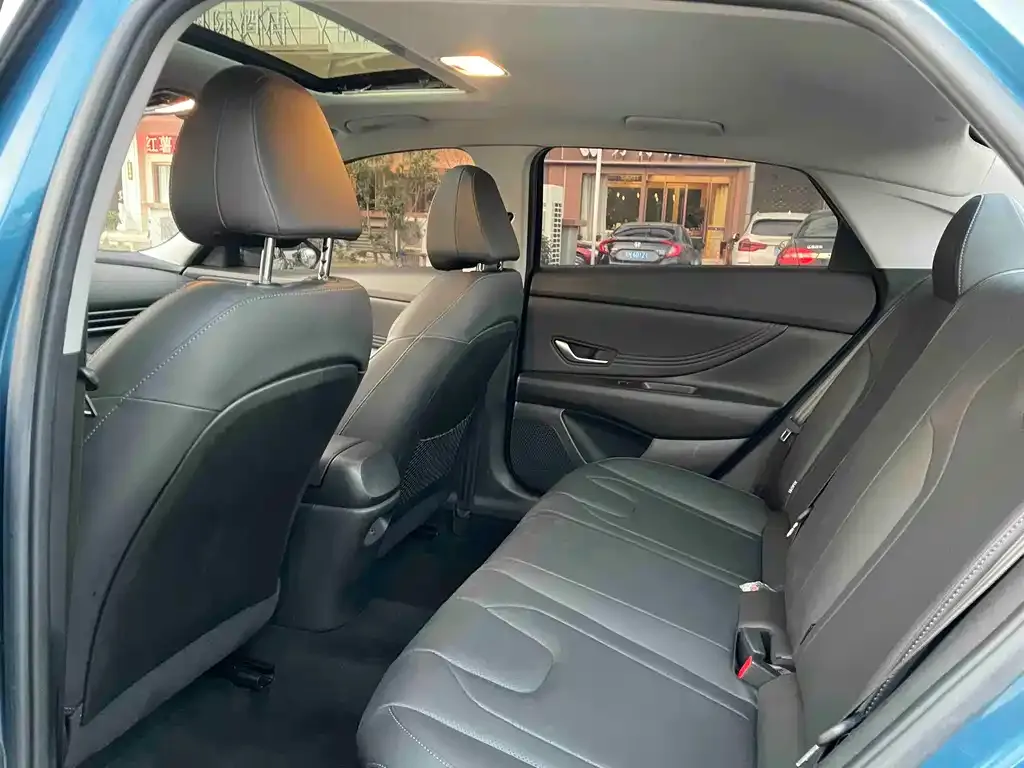 Hyundai Elantra 2021 из CN, фото 7