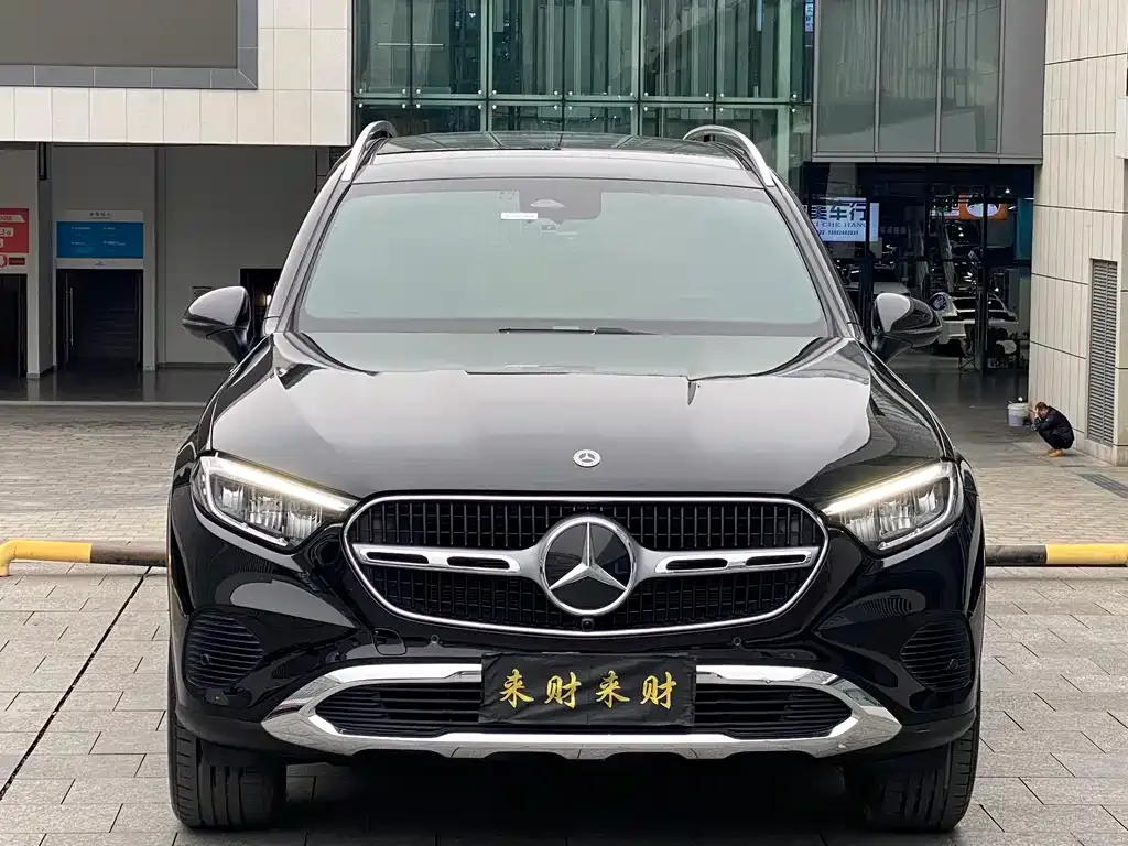 Mercedes-Benz GLC 2023 из CN, фото 2